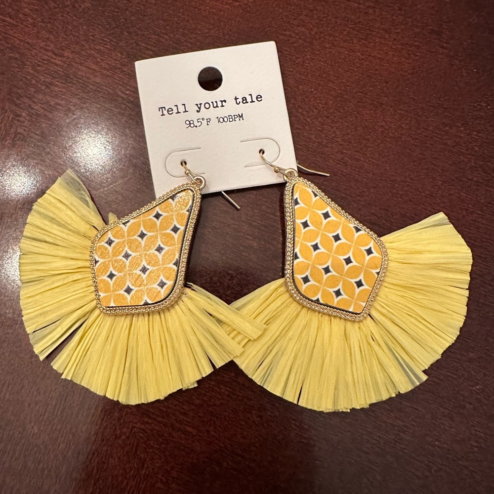 Tell Your Tale Yellow and Gold Patterned Wood Raffia Tassel Earrings NWT